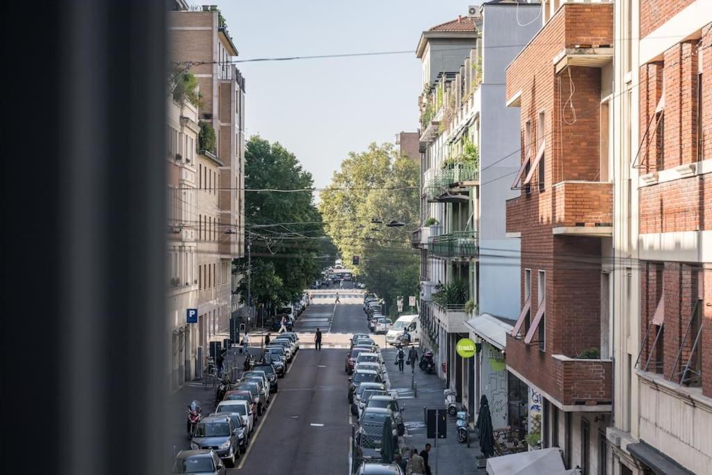 Wonderful Two Floors Apartment Milan Exterior photo