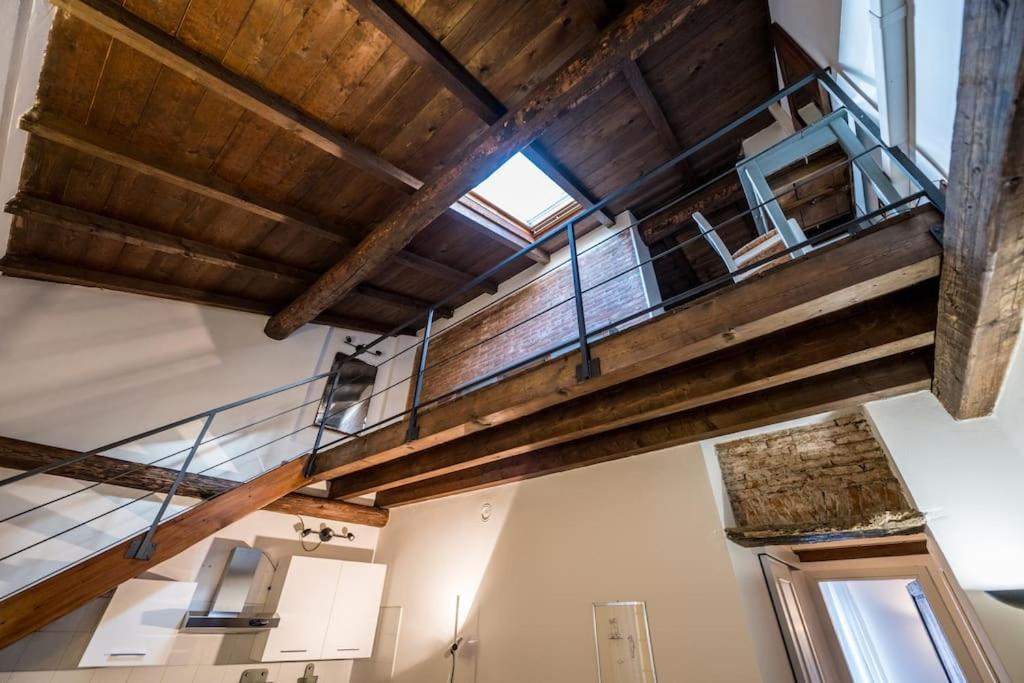 Wonderful Two Floors Apartment Milan Exterior photo