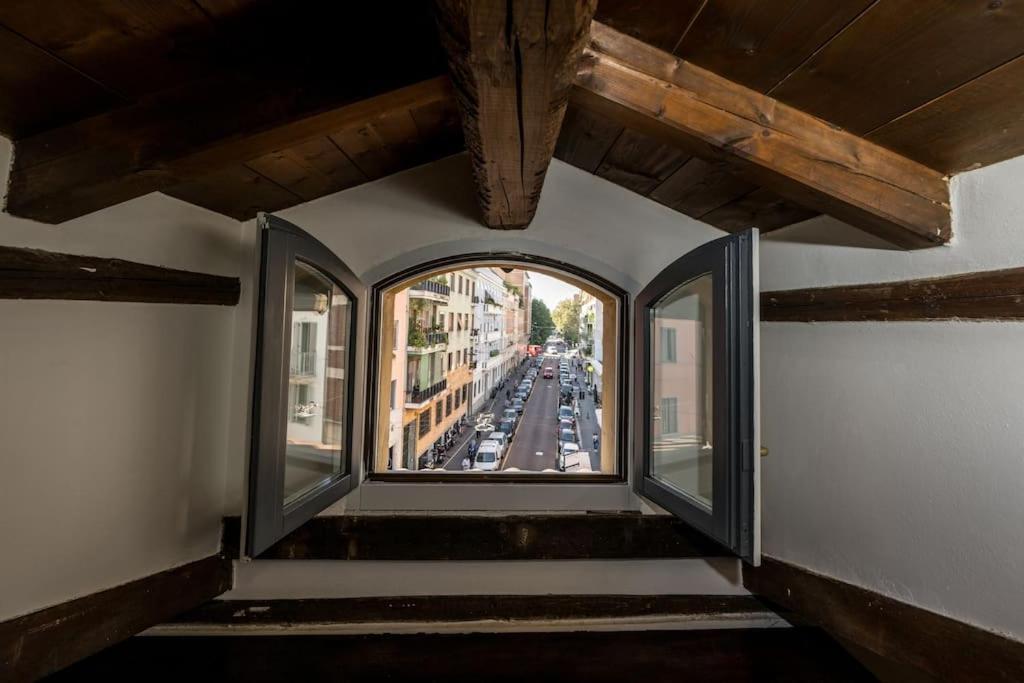 Wonderful Two Floors Apartment Milan Exterior photo