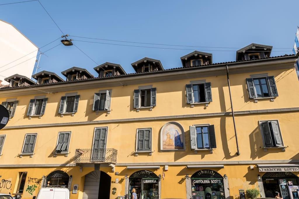 Wonderful Two Floors Apartment Milan Exterior photo